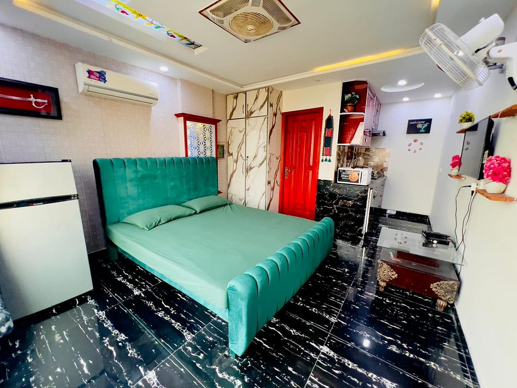 Studio Furnished for rent Bahria Town